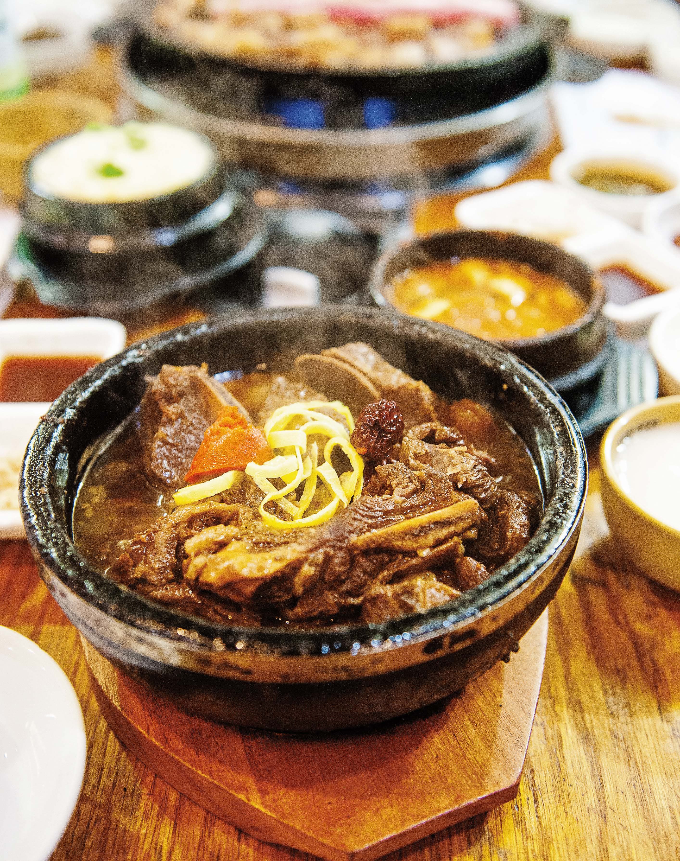 Crock-Pot Kalbijjim (Beef Short Rib Stew)