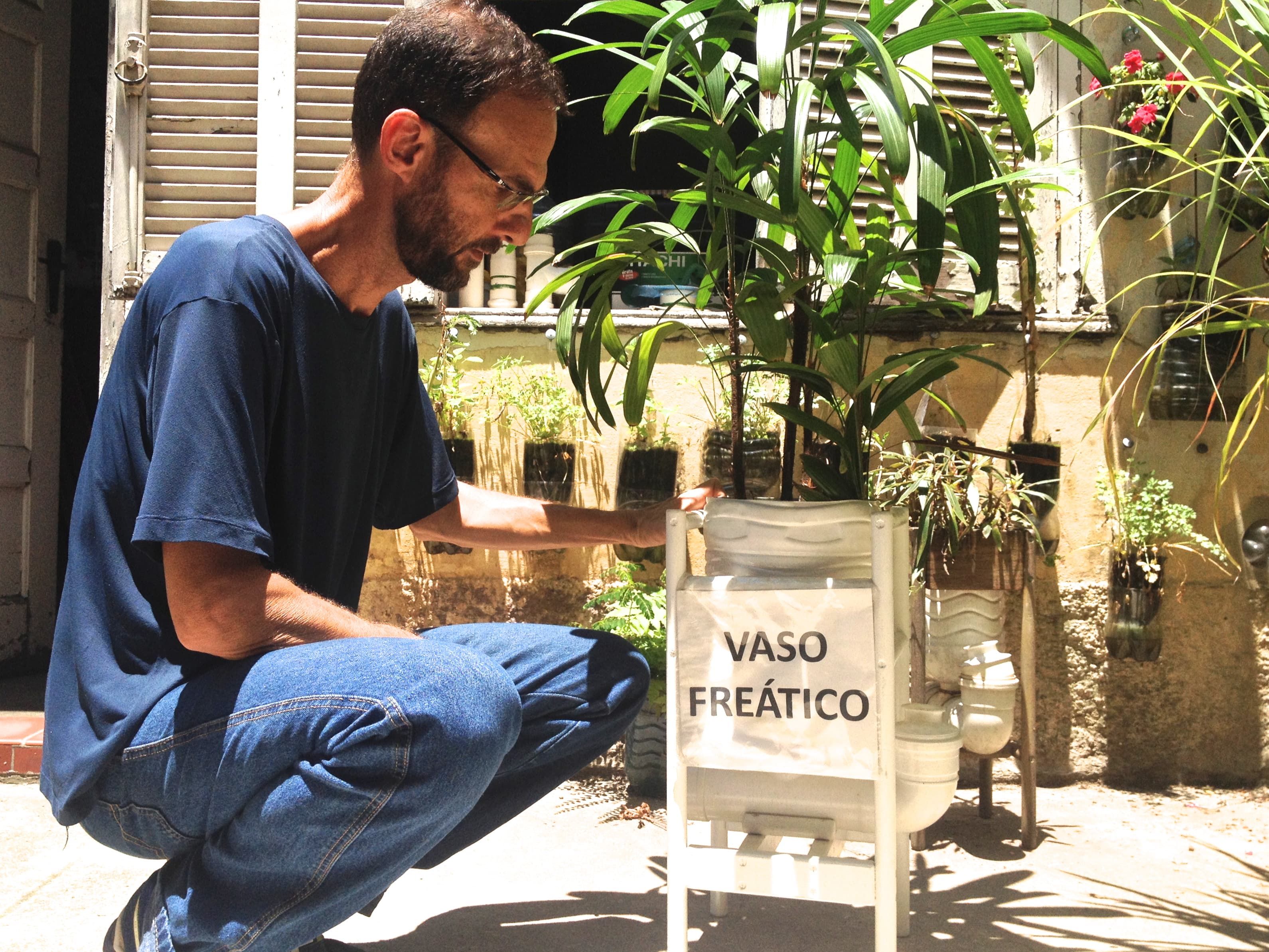 São Paulo resident Edison Urbano has turned his home into a teaching lab for conserving water amid the region's severe drought.