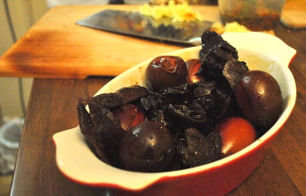 Roasted ginger and a hard boiled eggs.