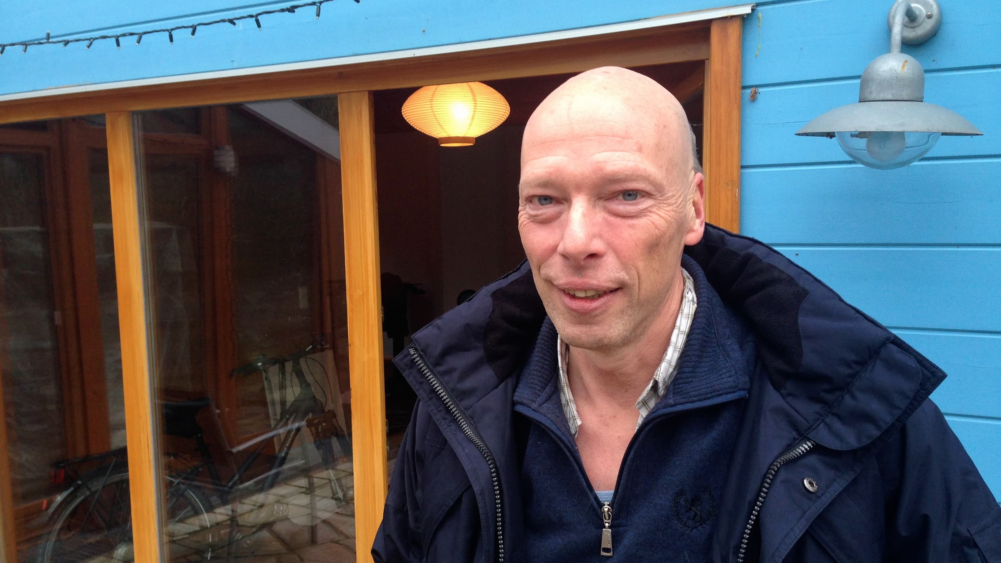 Thomas Mücke says it doesn't take long for a young person to become radicalized, but reversing the process takes time and effort.