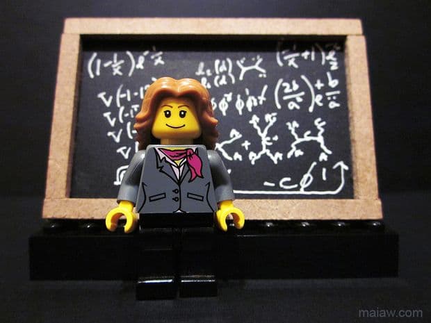 Lisa Randall minifigure