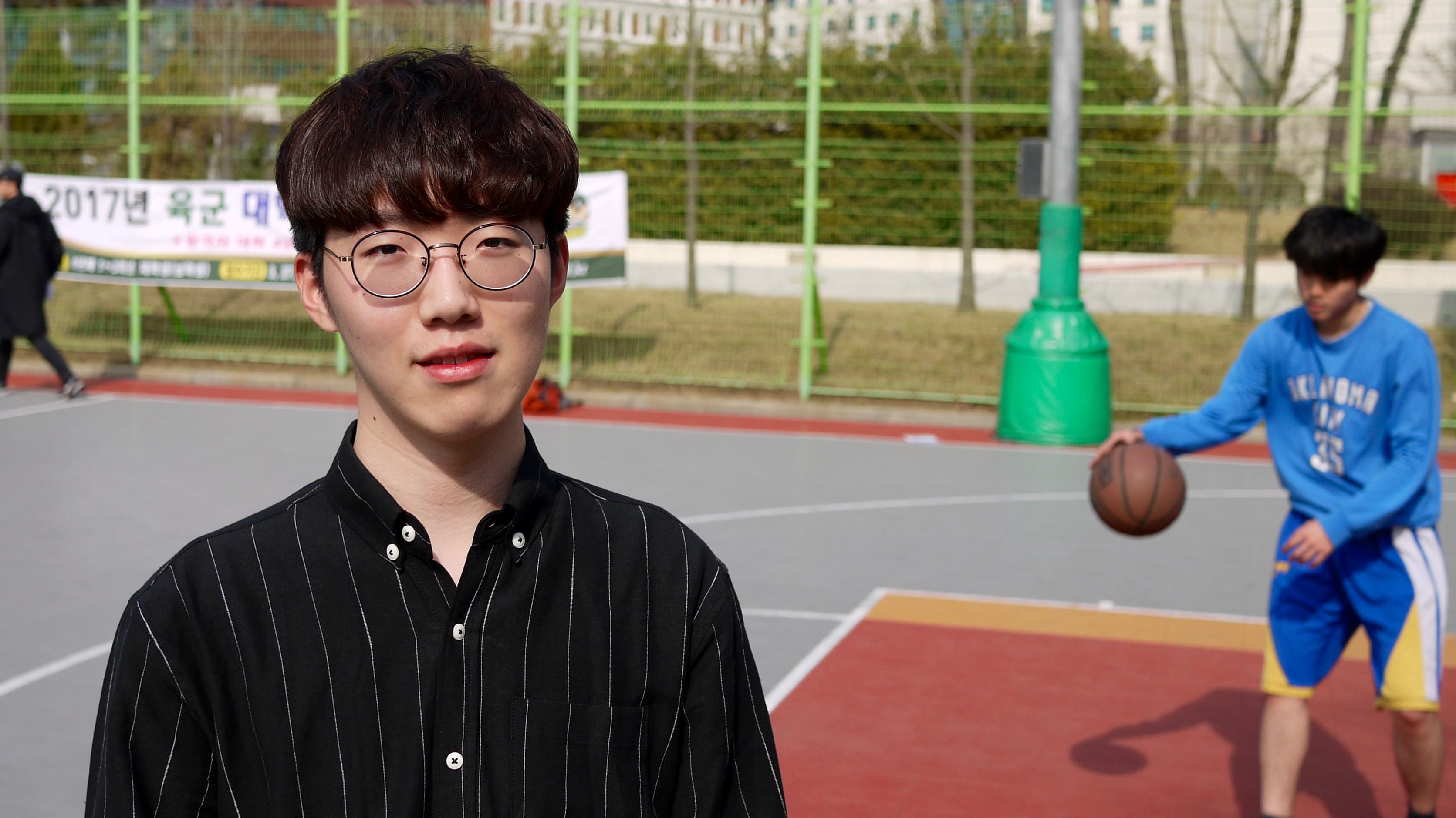 Paek Seung-ho is majoring in chemical engineering, and preparing to do 2 years of mandatory military service starting next year. He says North Korea is a sensitive issue, but he doesn’t fear military aggression by the North too much.