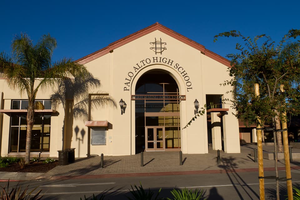 Front of Palo Alto High School building