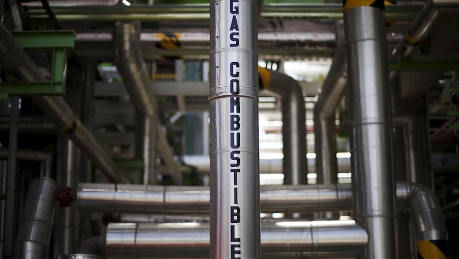 Gas pipes at Mexico's Pemex