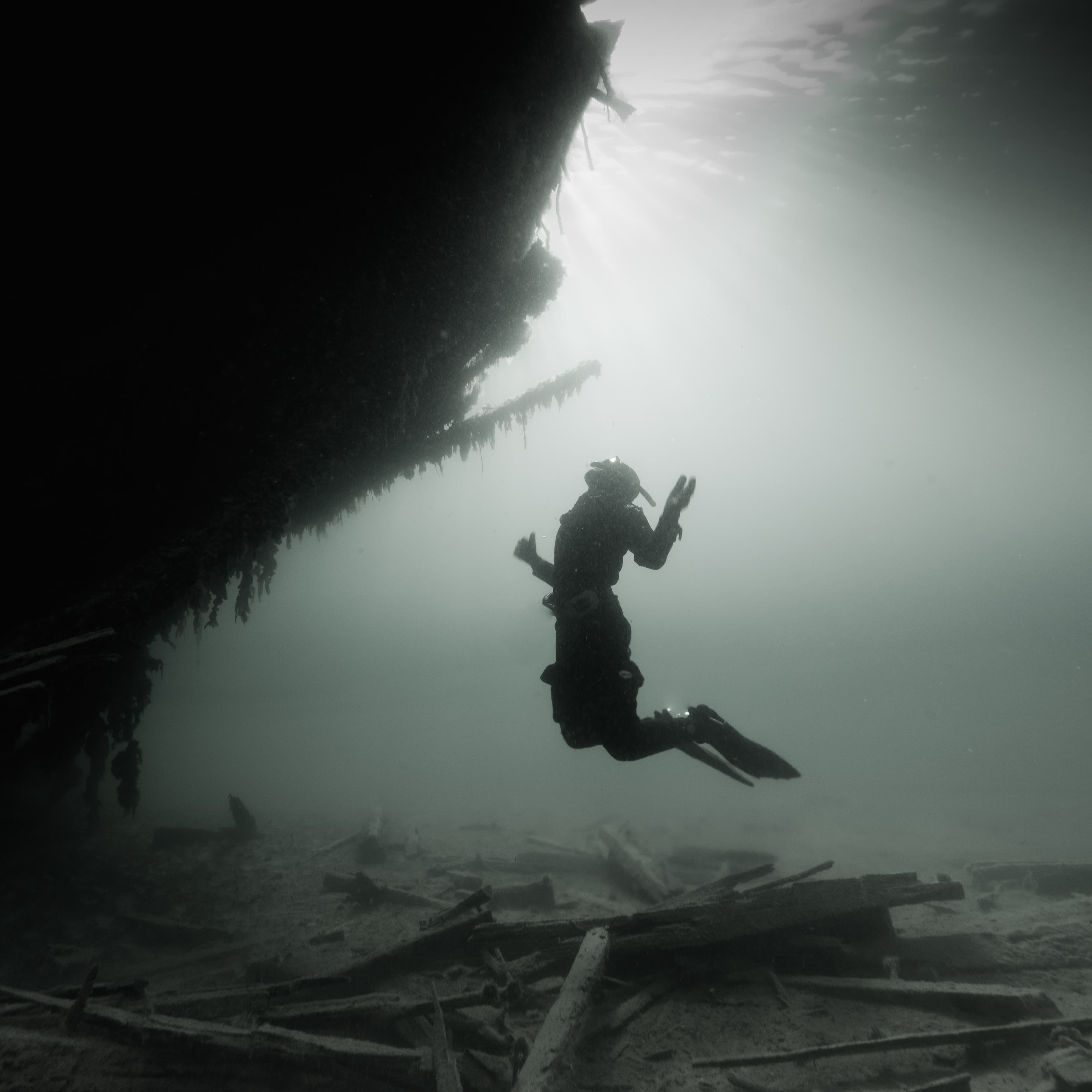 Jan Wanggaard underwater with 