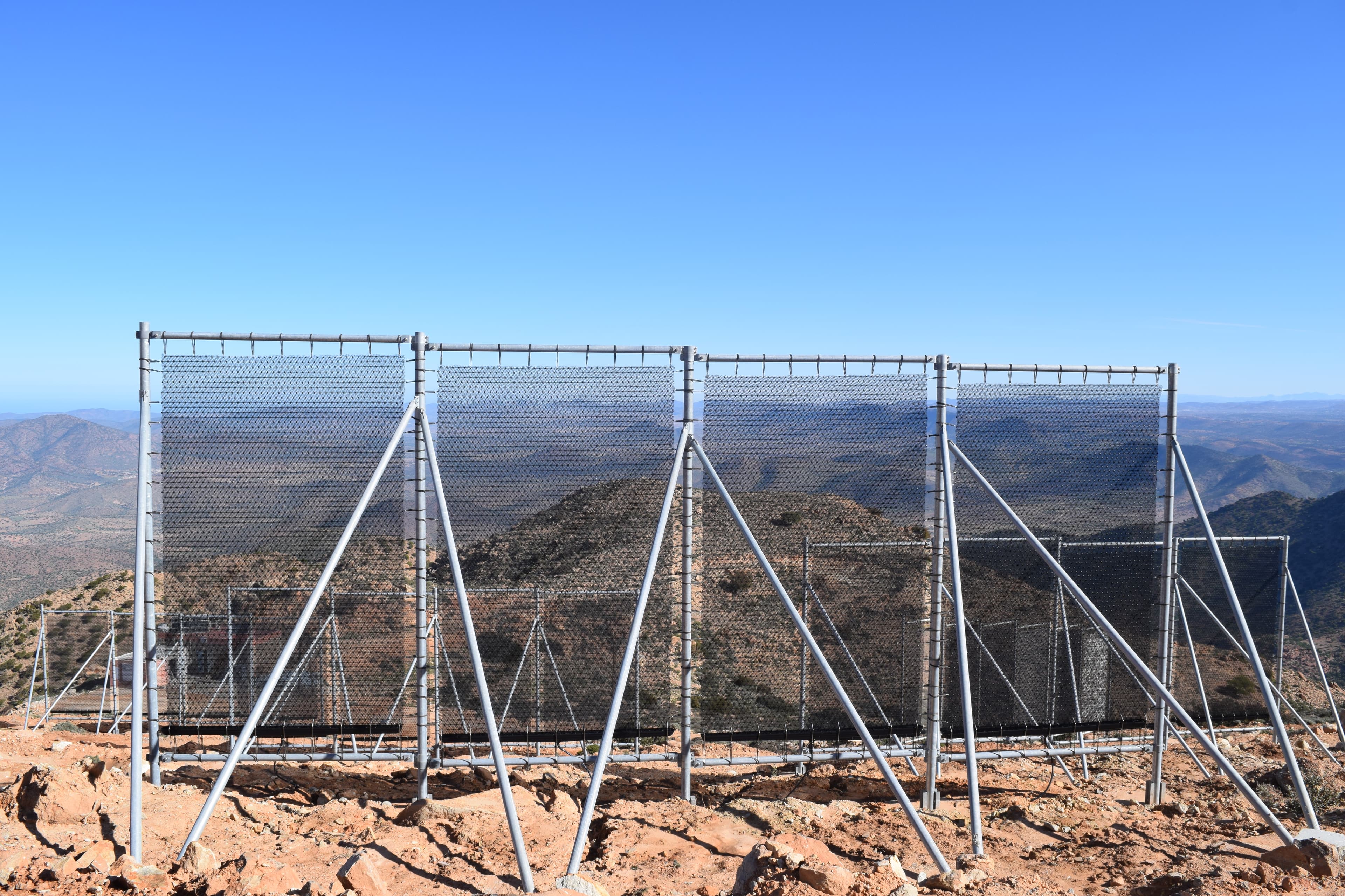 Fog nets in the mountains