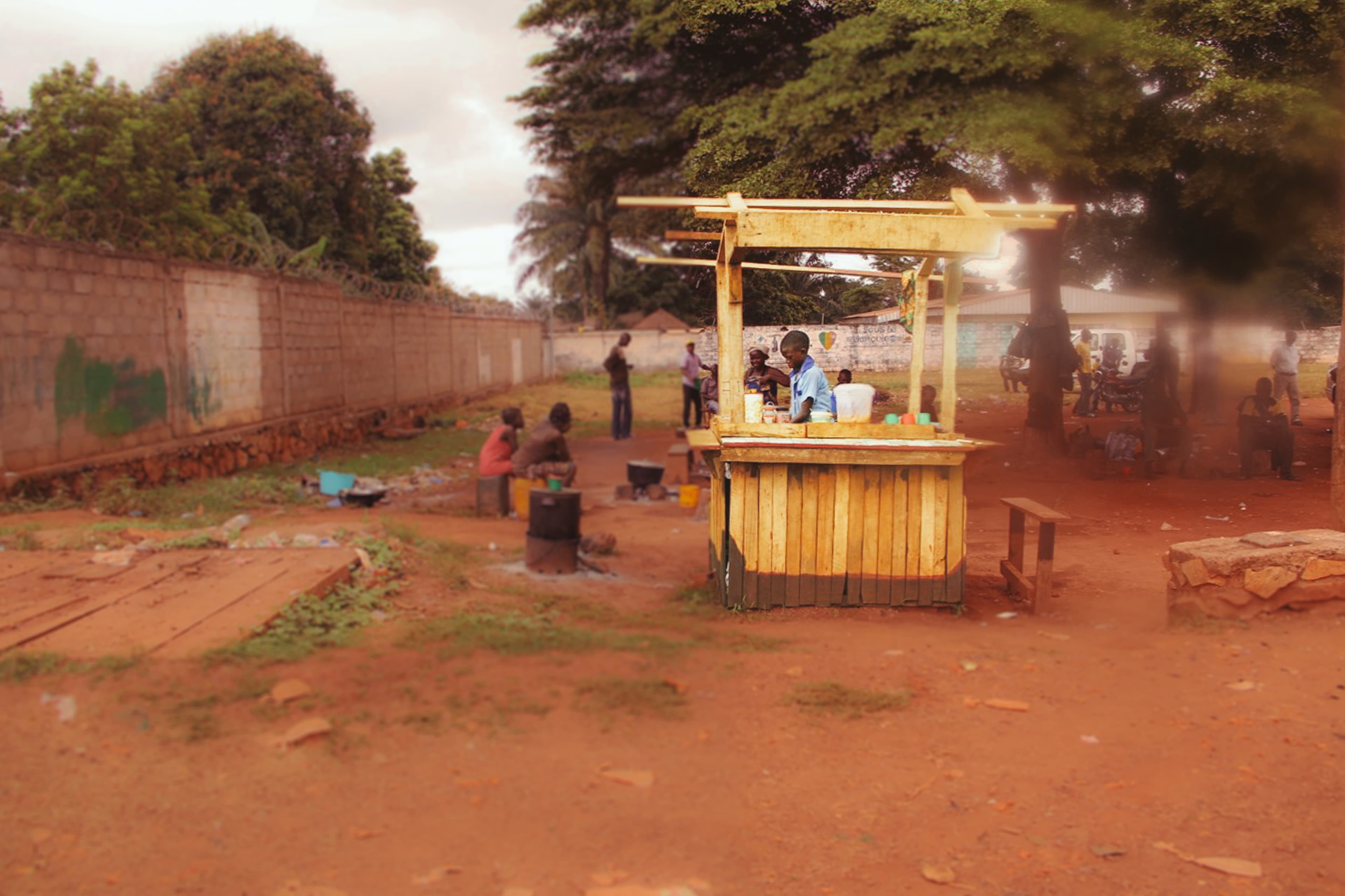 Fortuné has given his stand a grand name: Efficace Divine, which means Divine Efficiency.