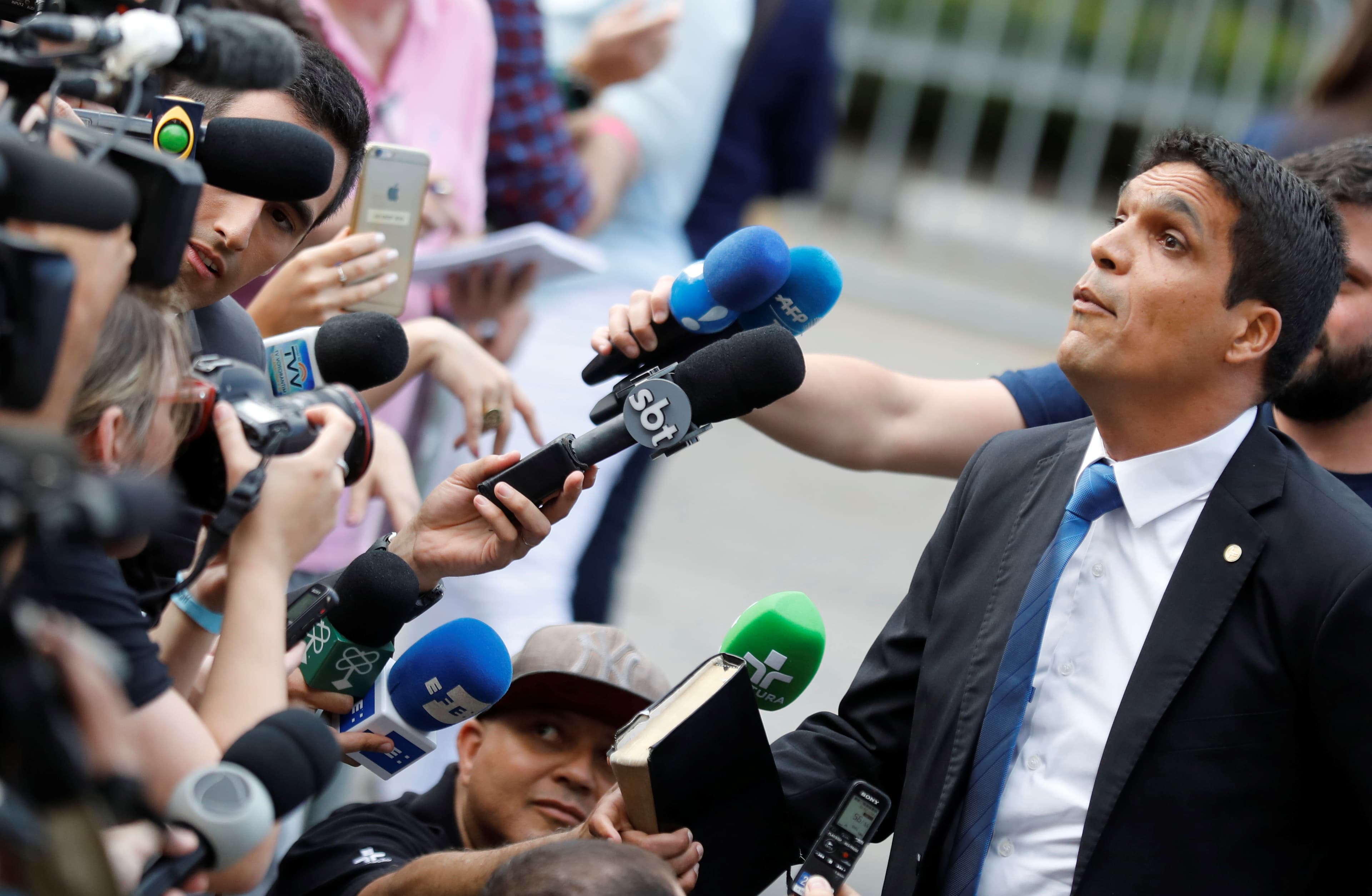 Presidential candidate Cabo Daciolo talks with journalists