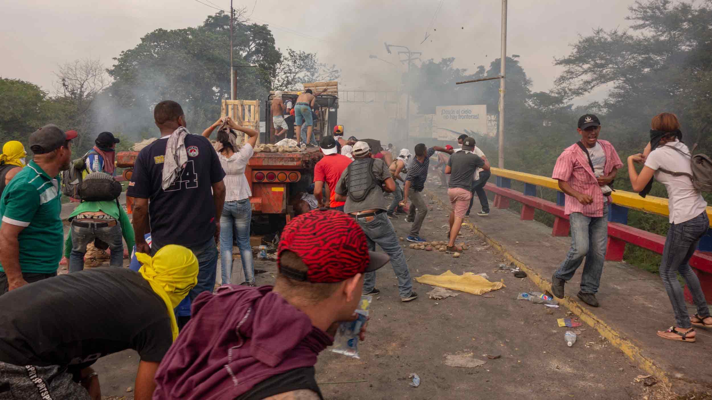 Chaos and stone throwing at the border.