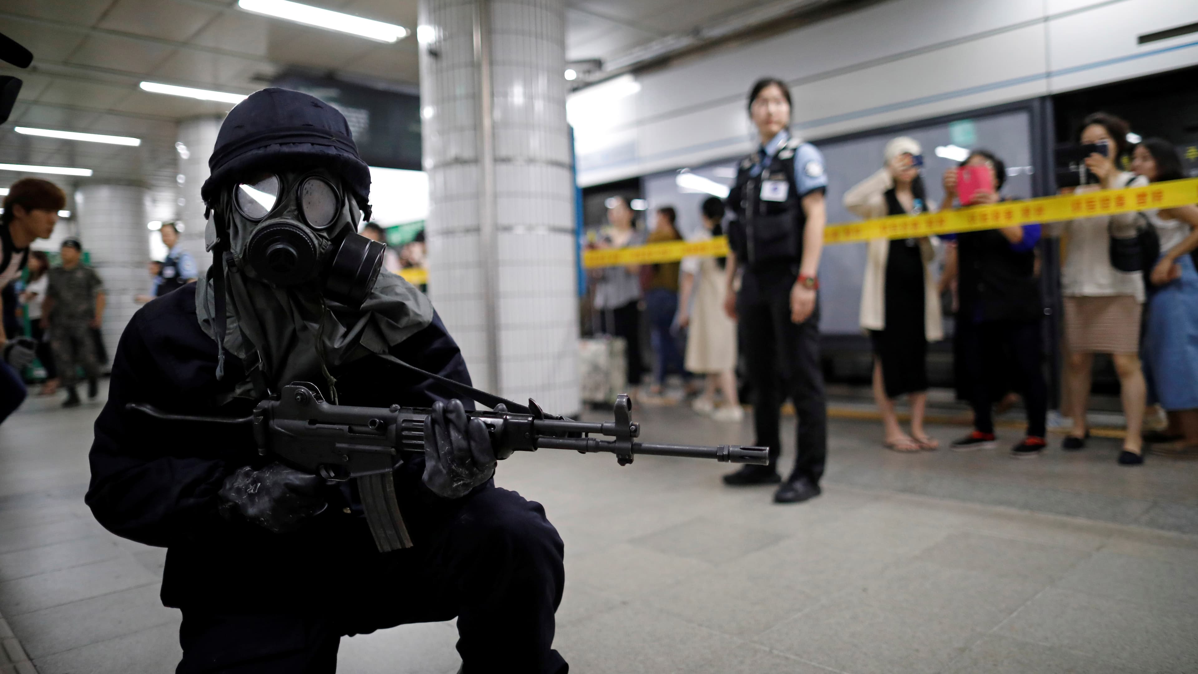 A South Korean policeman takes part in an anti-terror drill as part of the Ulchi Freedom Guardian exercise in Seoul, South Korea, August 22, 2017.