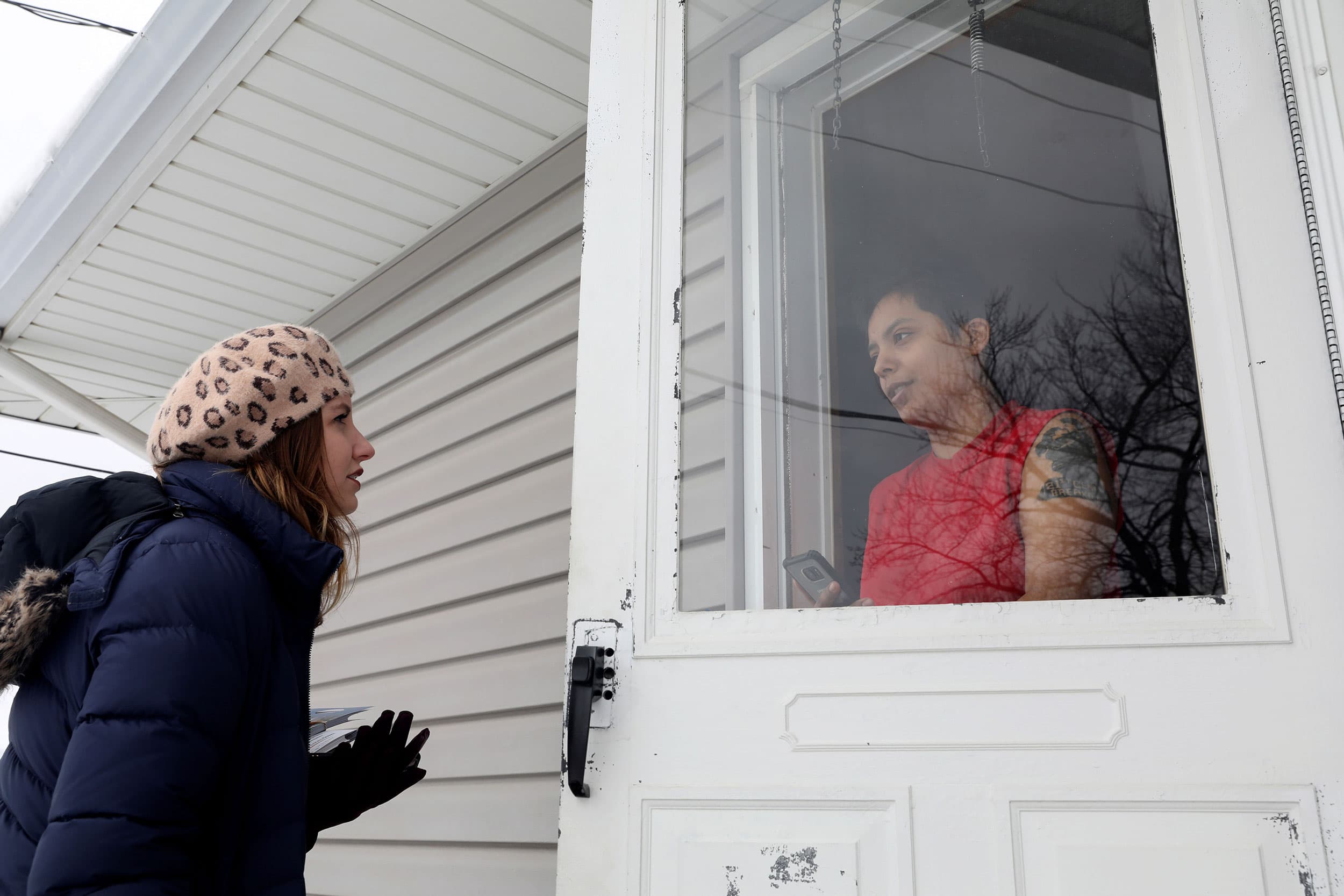 Doorknocking for Bernie Sanders in Iowa