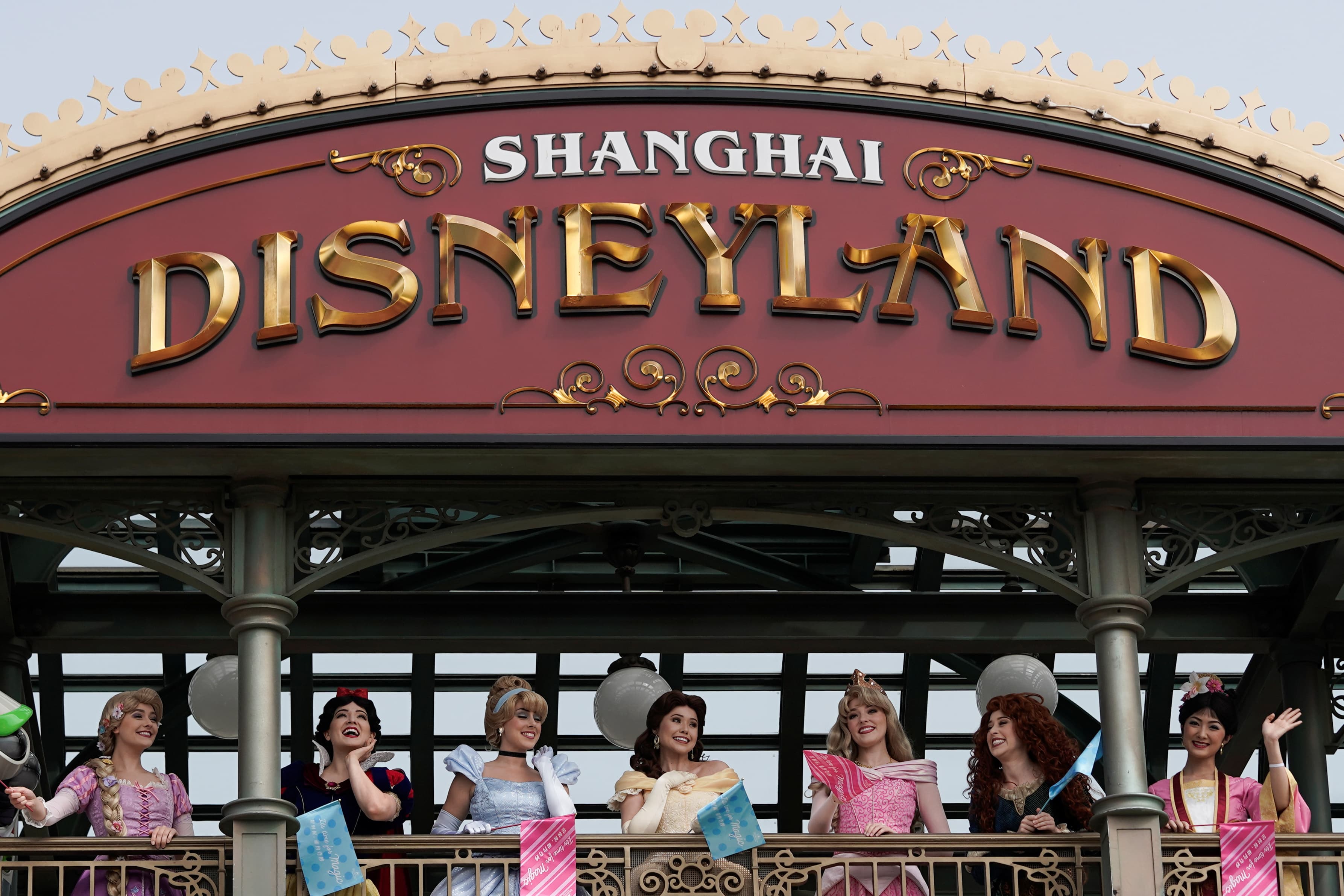 Disney characters appear on opening day at Shanghai Disneyland