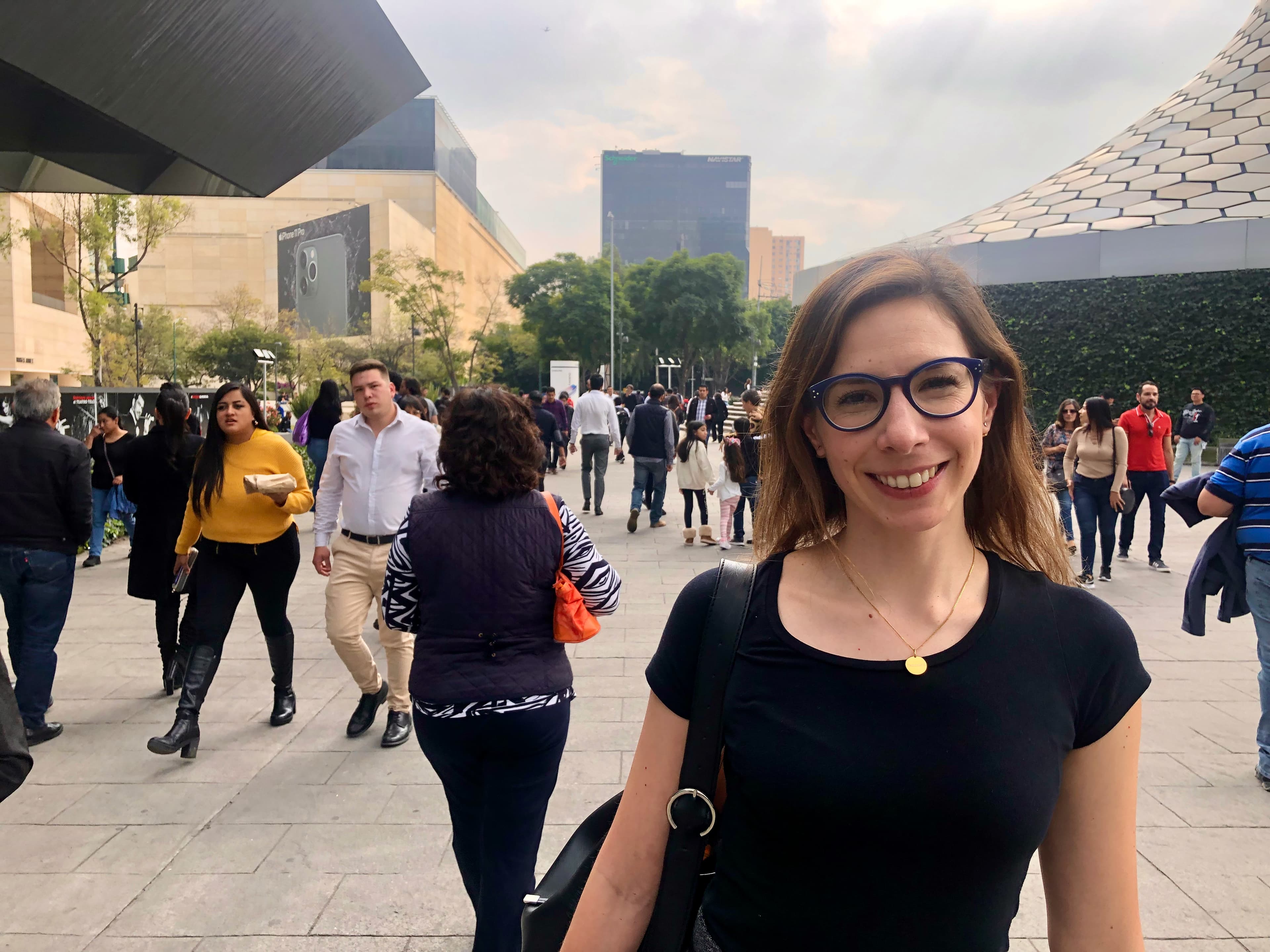 A portrait of reporter Isabella Cota