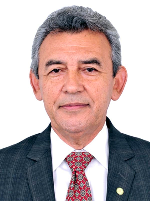 A photograph of politician João Ferreira Neto.