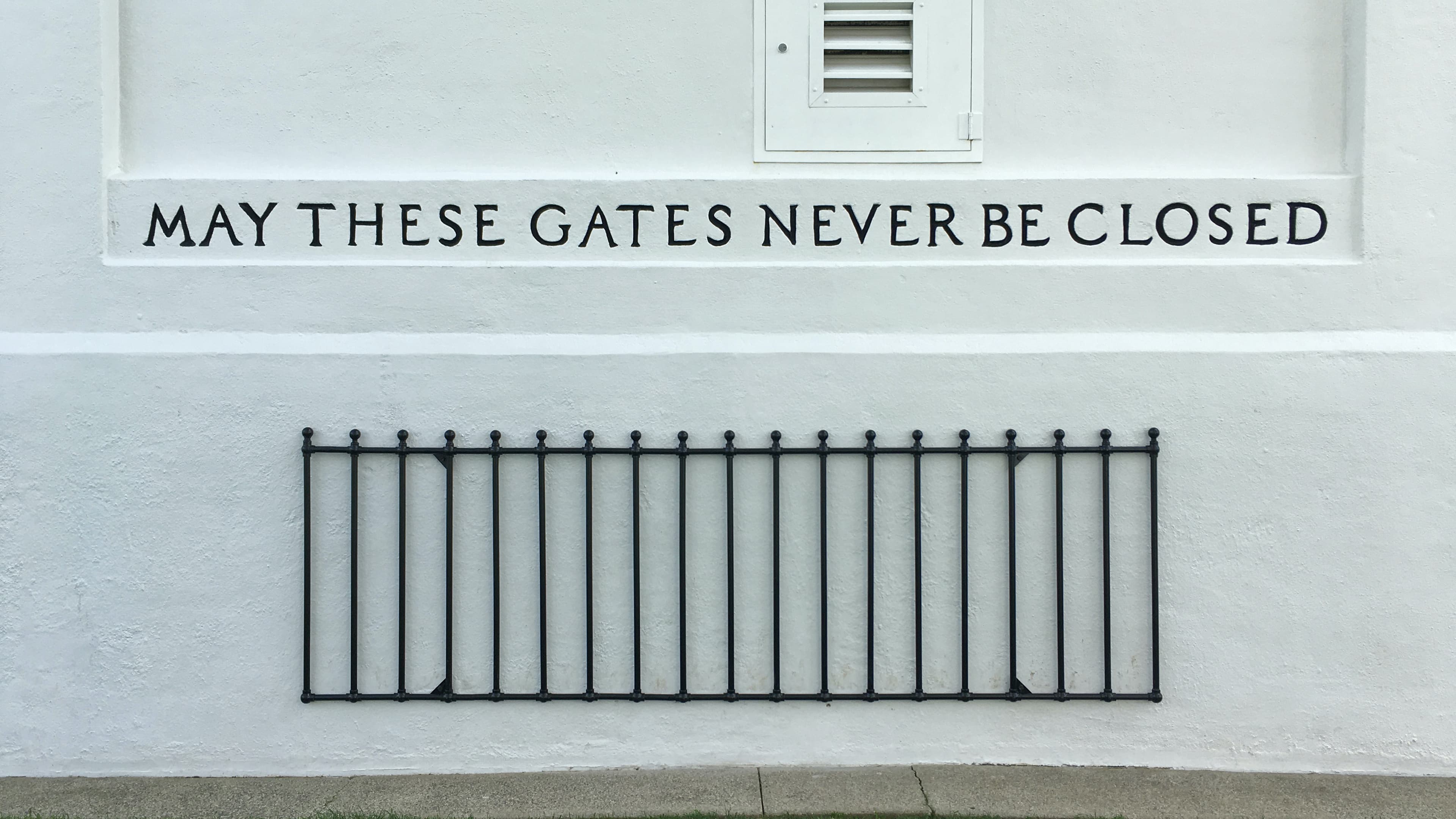 An engraving inside Peace Arch pays homage to the historically close relationship between the US and Canada
