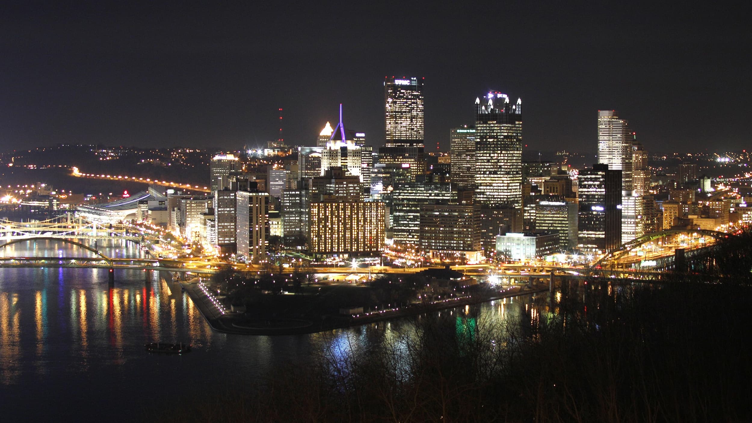 Pittsburgh skyline at night