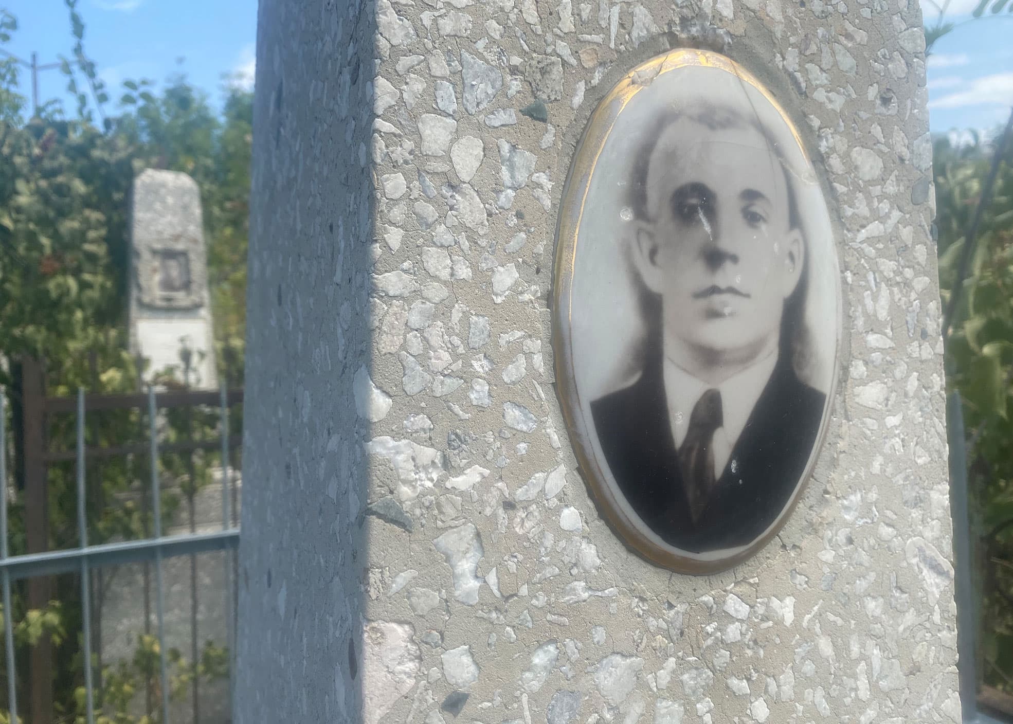 Sometimes Jewish families living outside Kyrgyzstan ask cemetery workers to clean up the graves of their relatives so their memory doesn't fade away. 