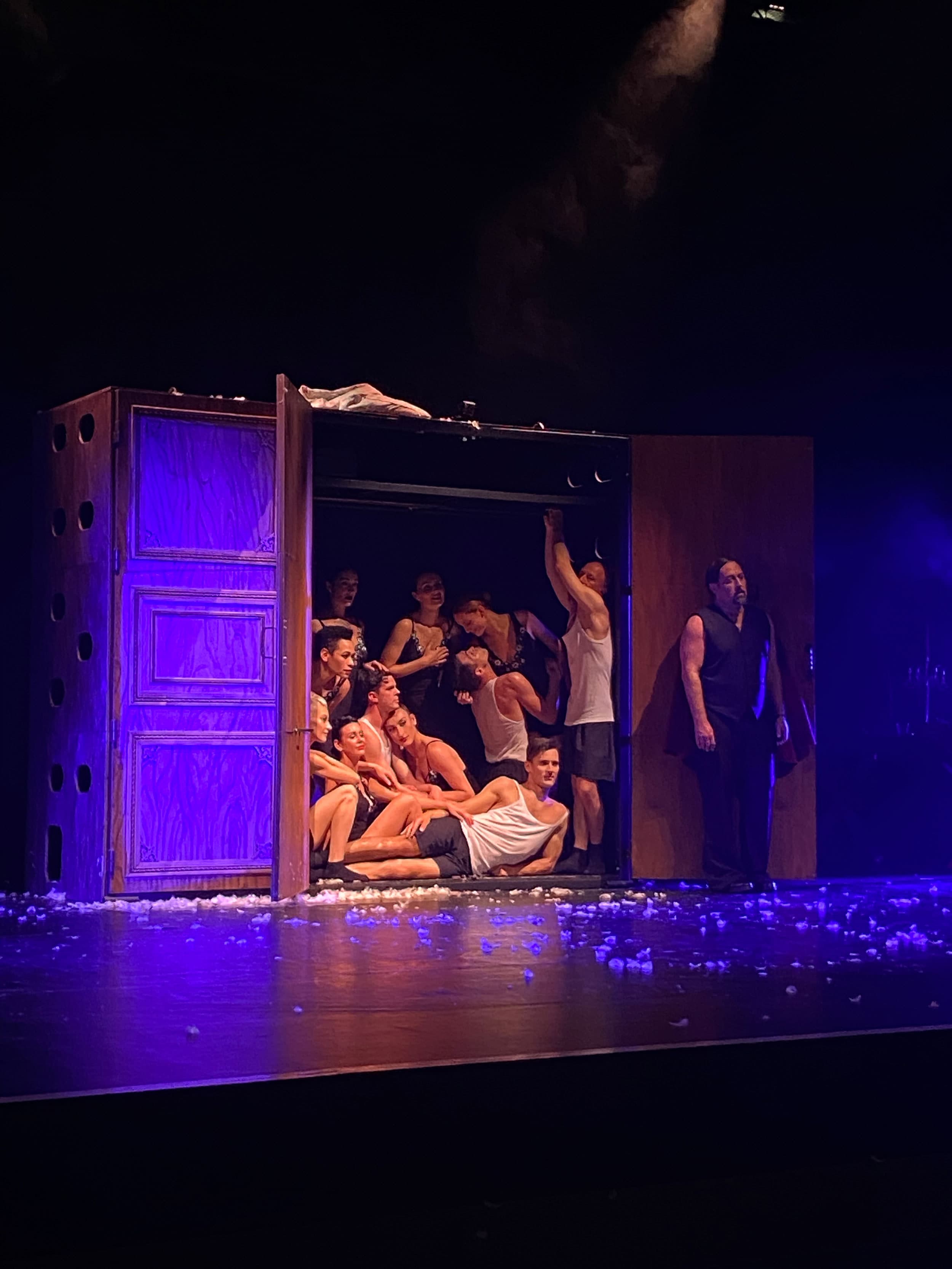 Freedom Ballet of Ukraine showcases “Boudoir,” a racy and anarchic cabaret developed at Kyiv’s Molodyy Theater.