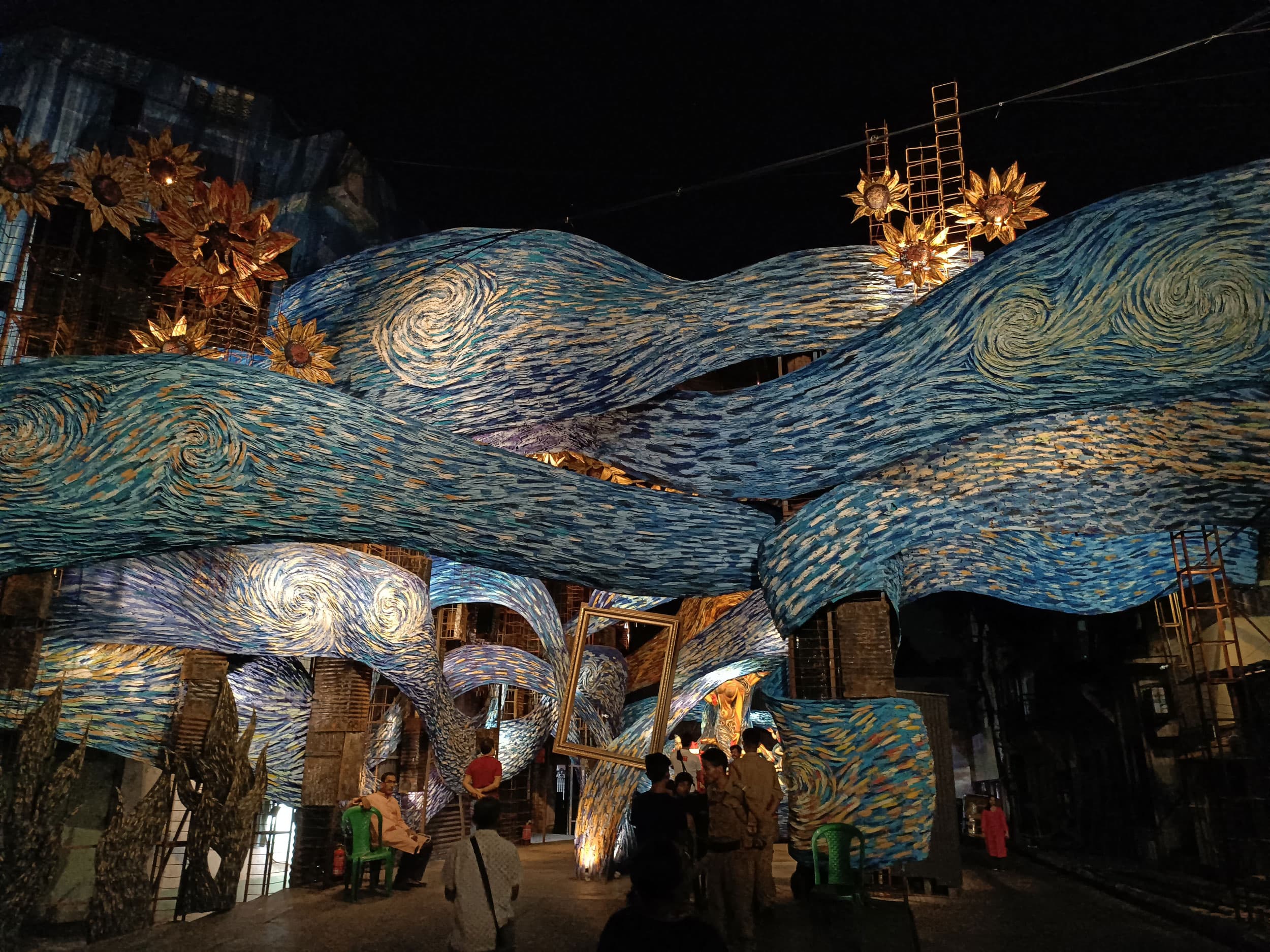 The Bakul Bagan Durga puja chose Vincent Van Gogh's 