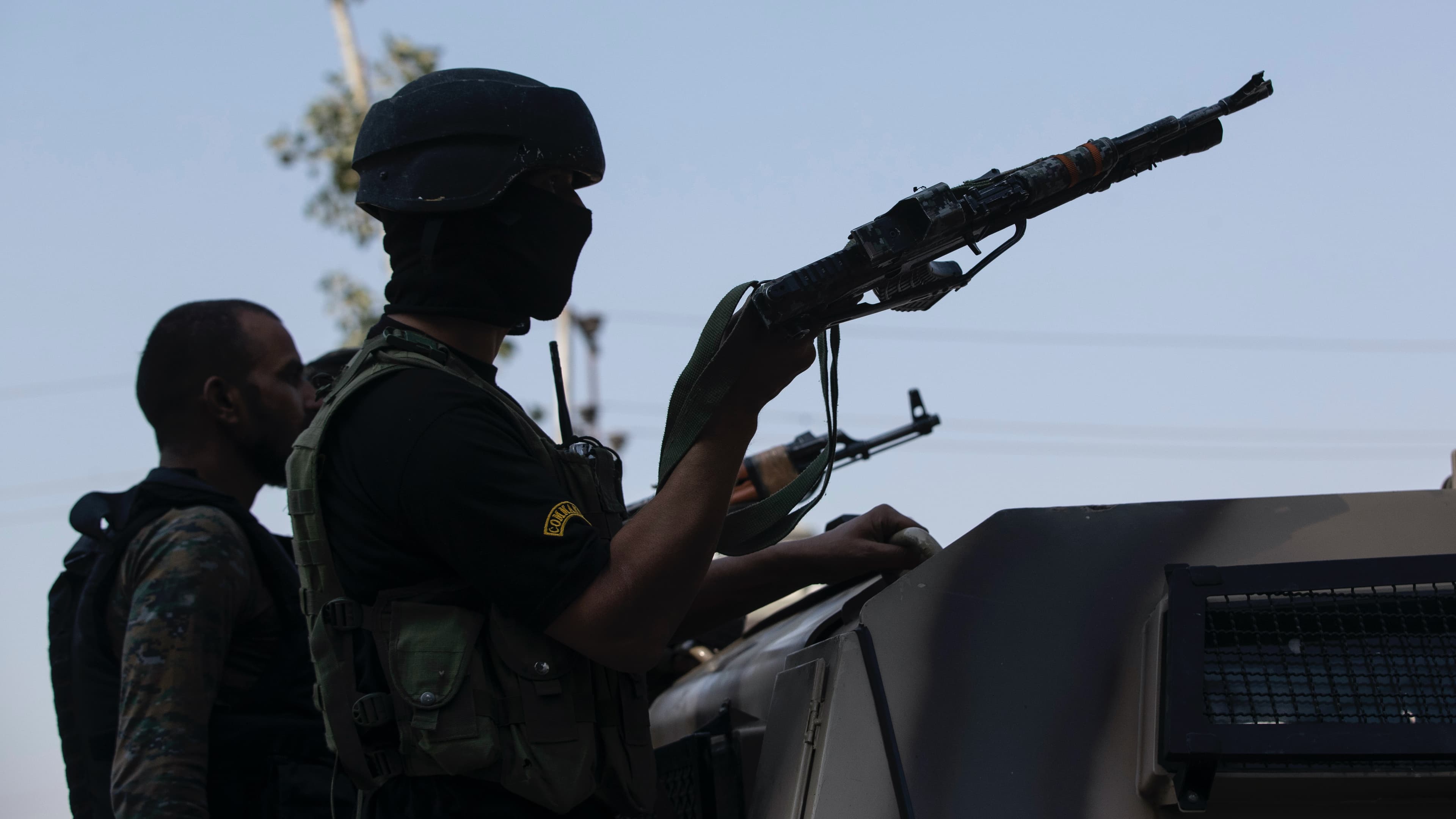 soliders with weapons