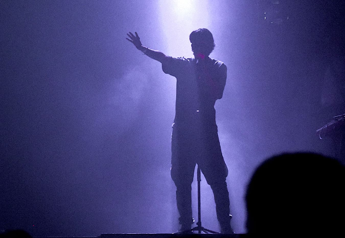 Argentine trap artist Keke on stage.