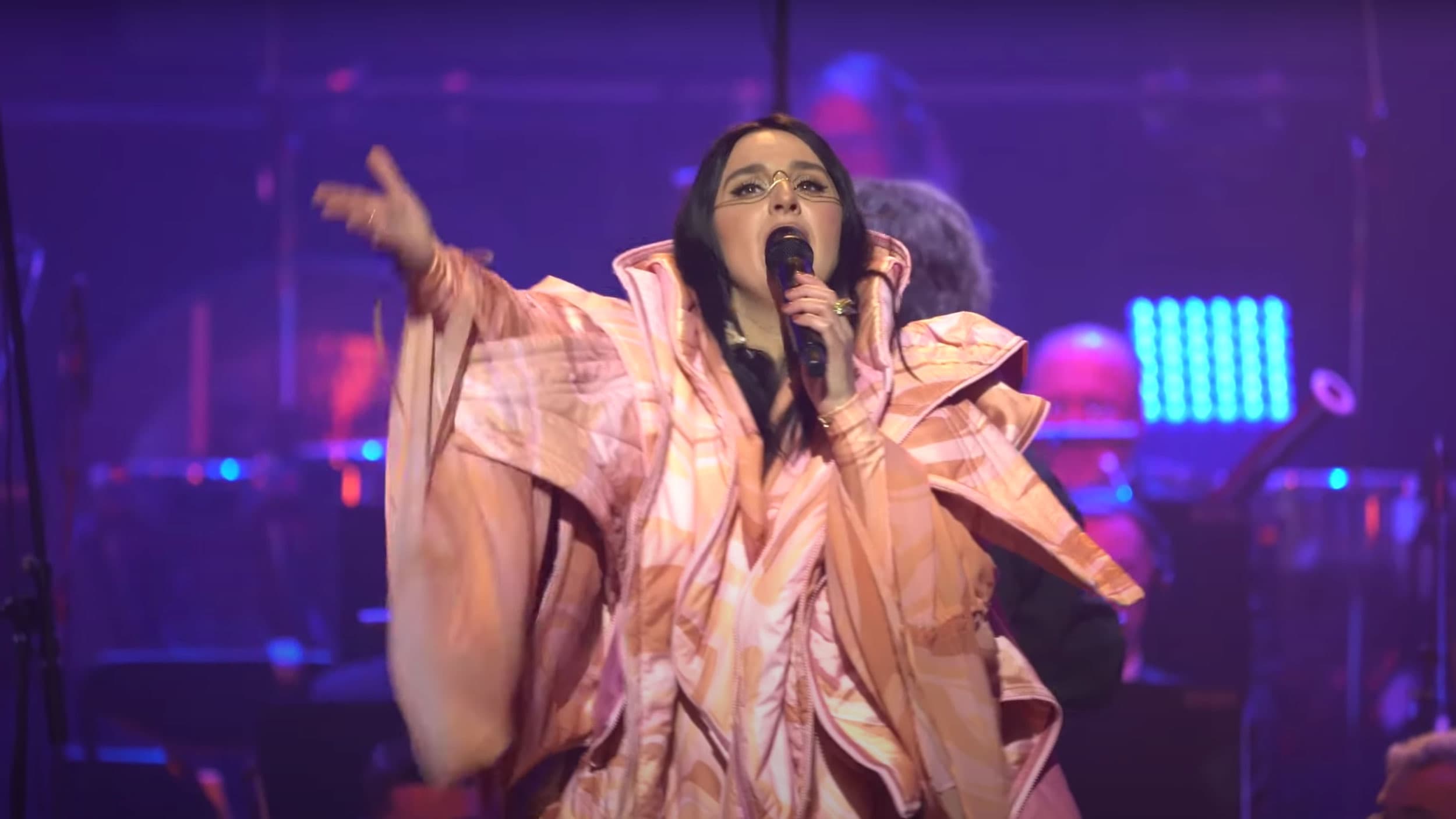 Jamala sings "Alim," live with the National Opera of Ukraine.