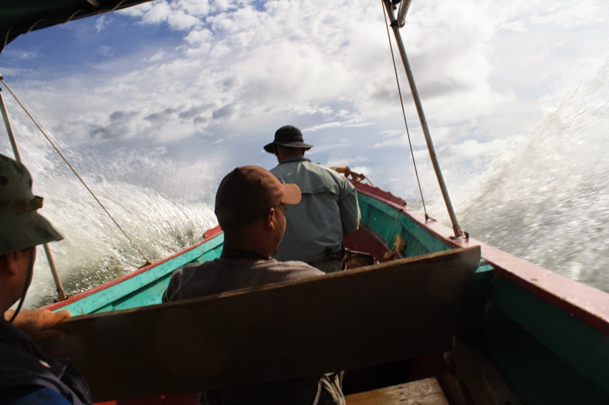A motor panga (fishing boat) en route to Punta Patiño, a wildlife reserve in the Darién Gap.