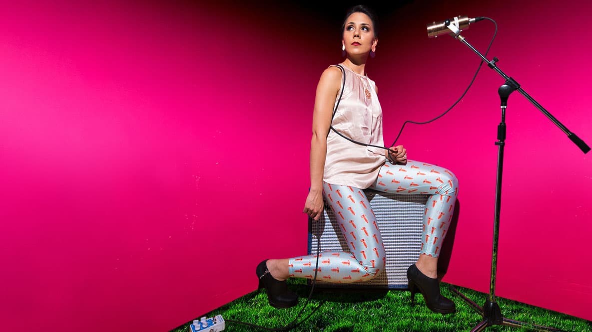 Sirintip in a brightly-covered room