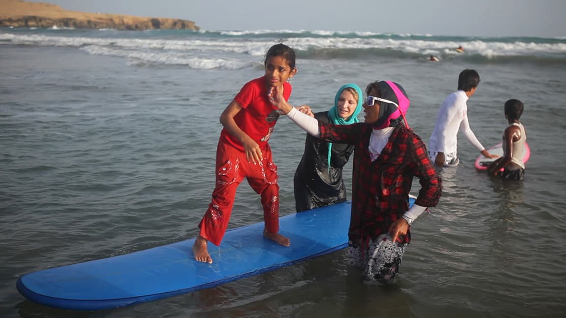 Surfing in Iran 4
