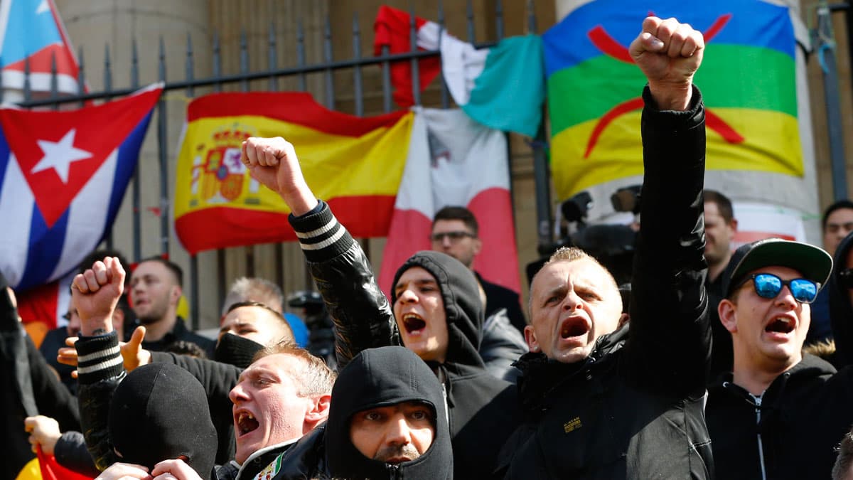 Right-wing demonstrators protest against terrorism in front of the old stock exchange in Brussels, Belgium, March 27. 2016.