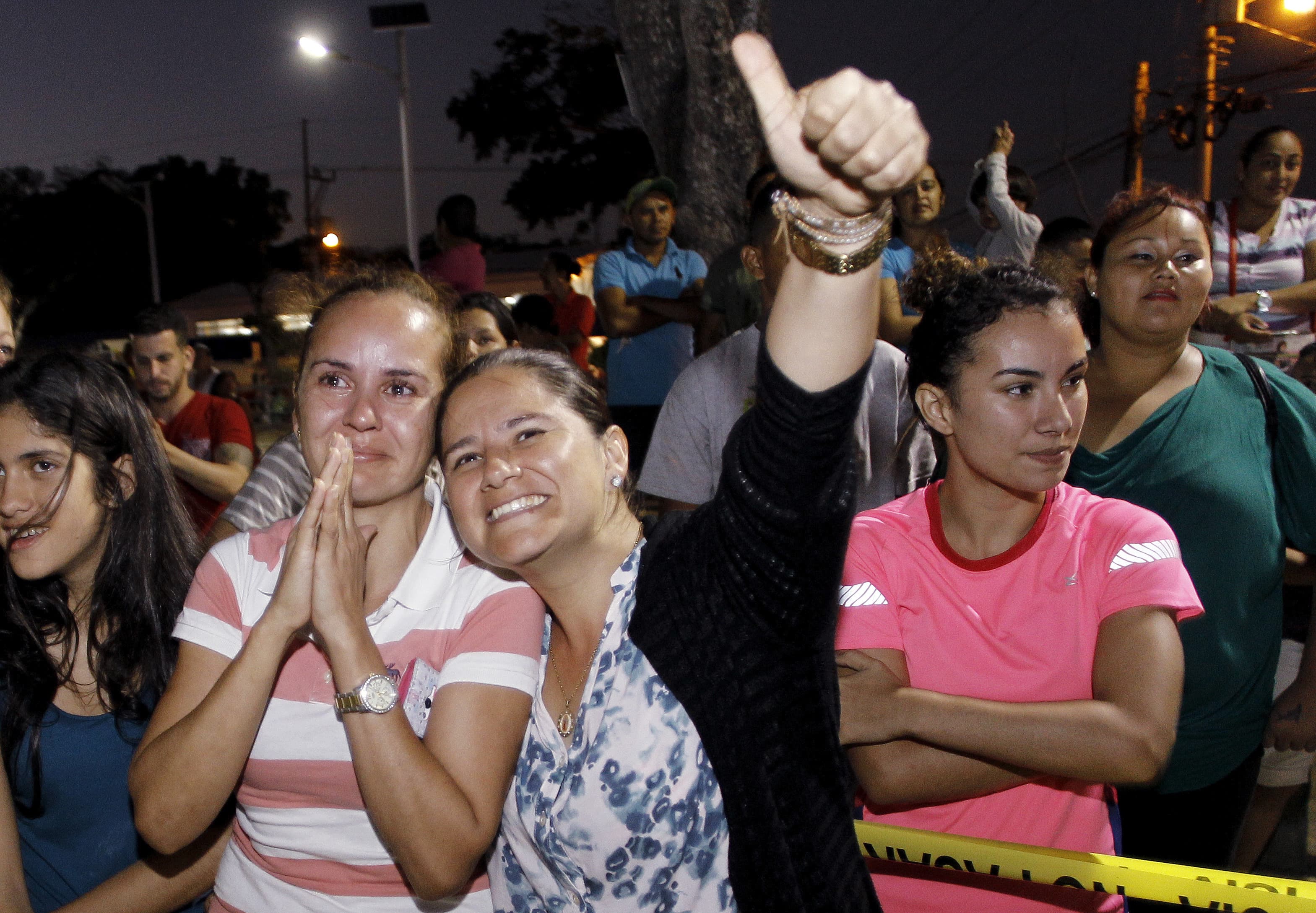Cuban migrants say goodbye to their fellow compatriots in Costa Rica as they head to the airport for the first leg of their journey: a flight to El Salvador. Then they'll take a bus to the Guatemala-Mexico border and make their way to the US border.
