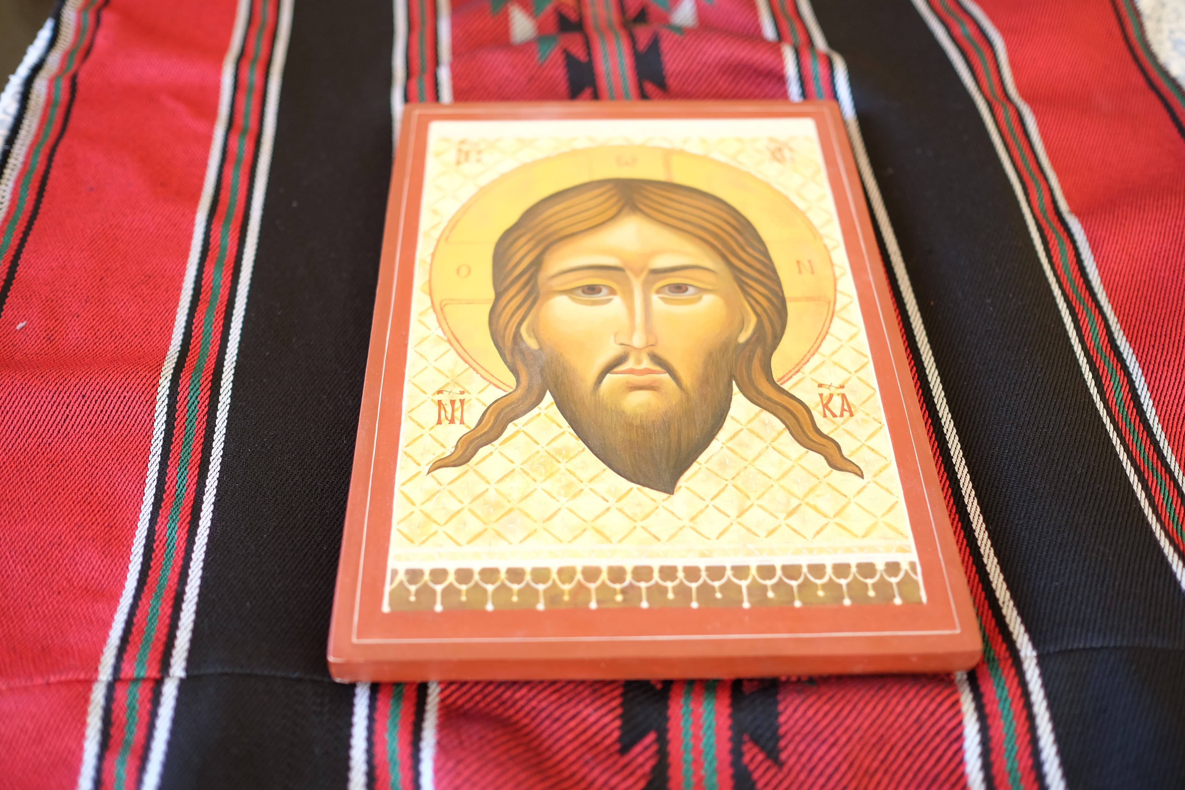 Christian icons are available in plenty of tourist shops in the Palestinian city of Bethlehem, in the West Bank. But the ones painted by Palestinians are harder to find.