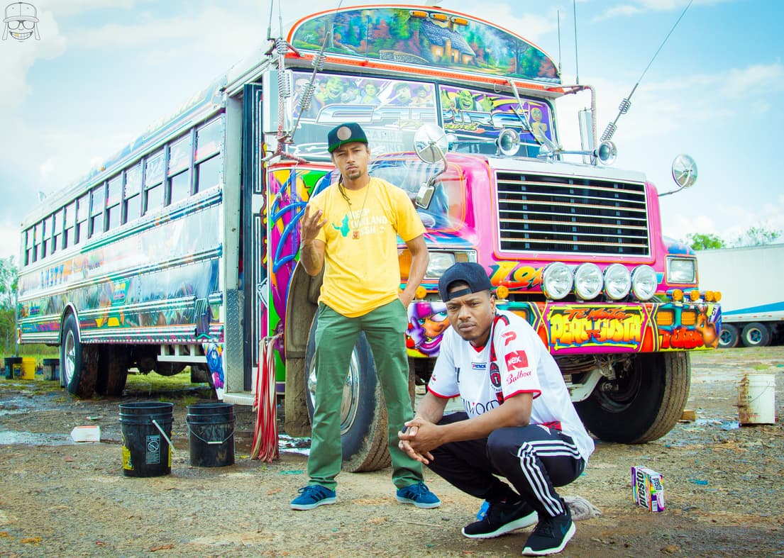 Los Rakas, a California-based hip hop duo led by two cousins with Panamanian roots, is elbowing their way into the mainstream.