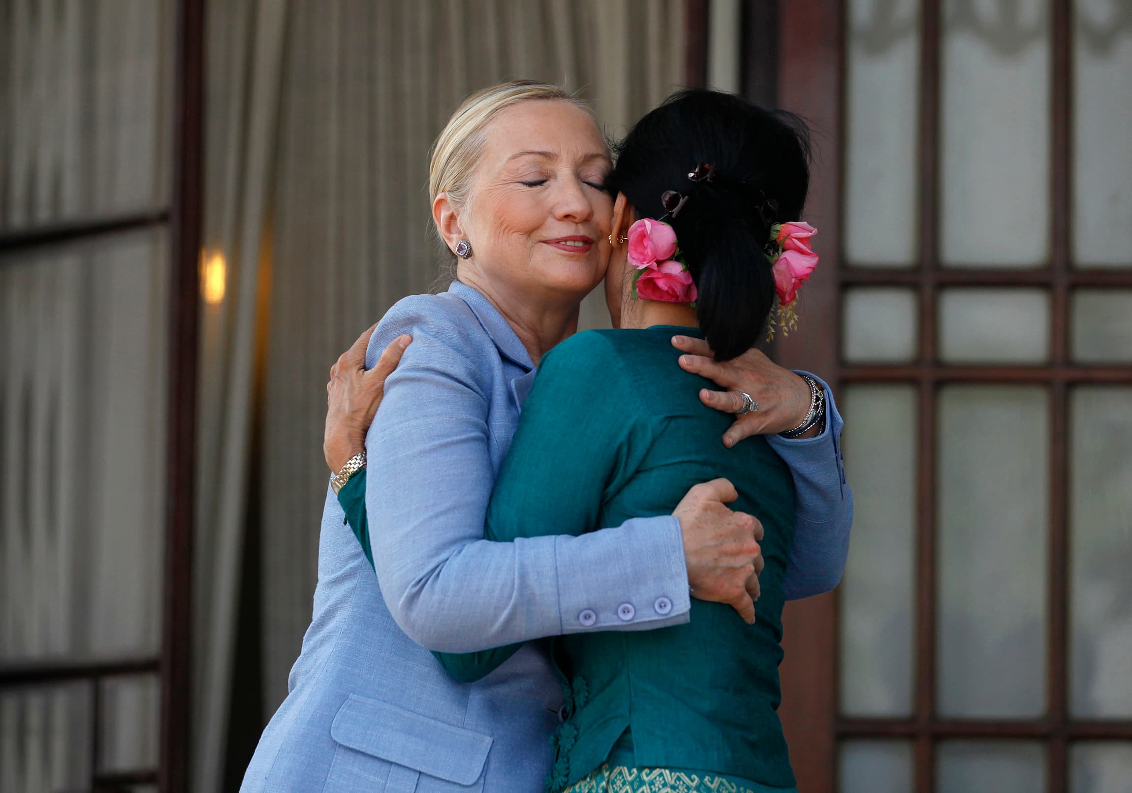 Hillary Clinton's role among women