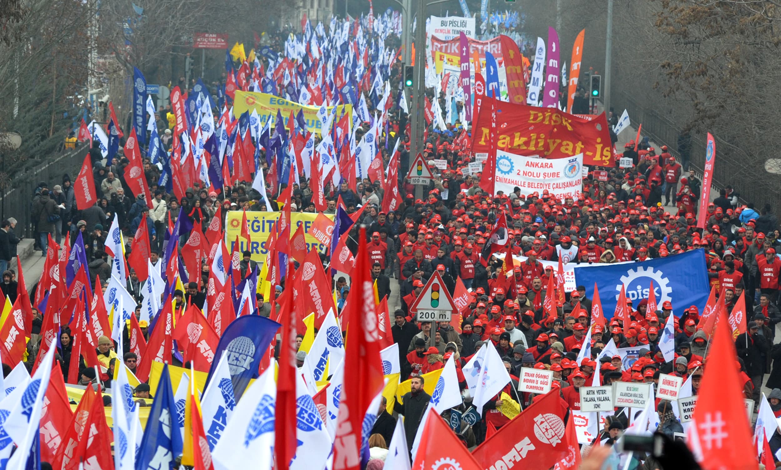 Thousands march in protest against Turkey's ruling AK Party (AKP) over a corruption probe.