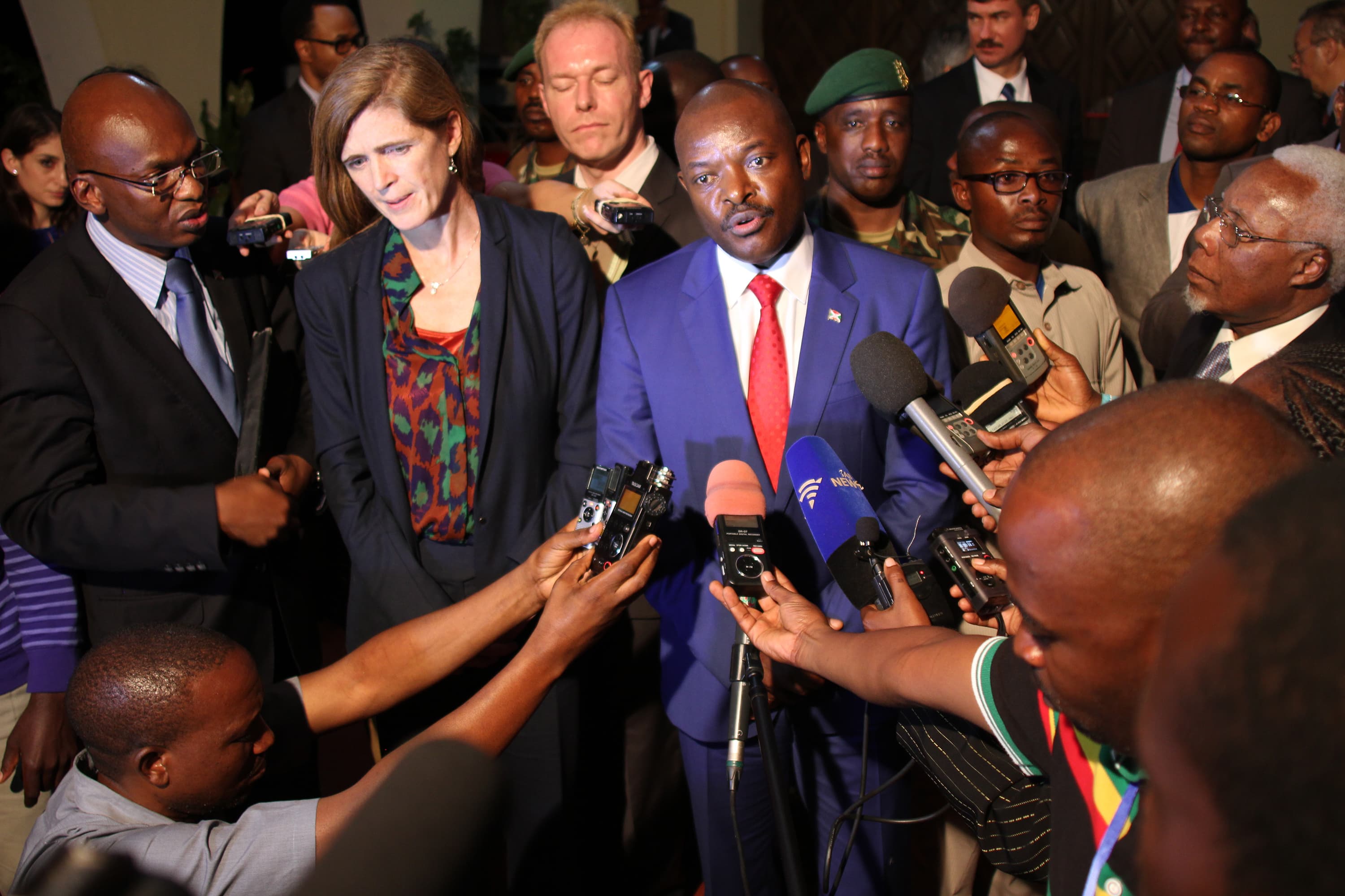 U.S. Ambassador to the United Nations, Samantha Power, and Burundian President Pierre Nkurunziza speak to the press in Gitega, Burundi.