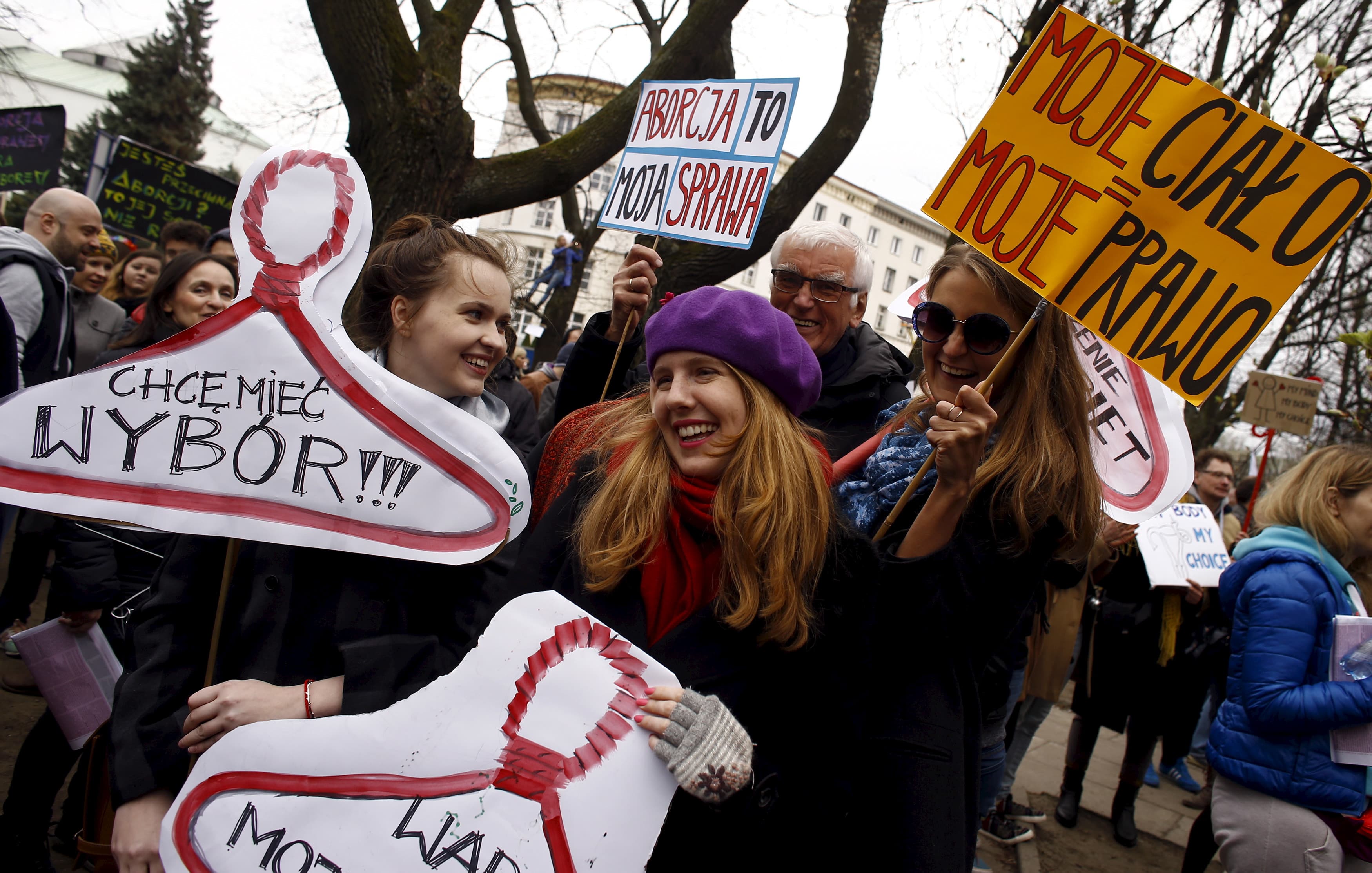 Poland moves toward abortion ban