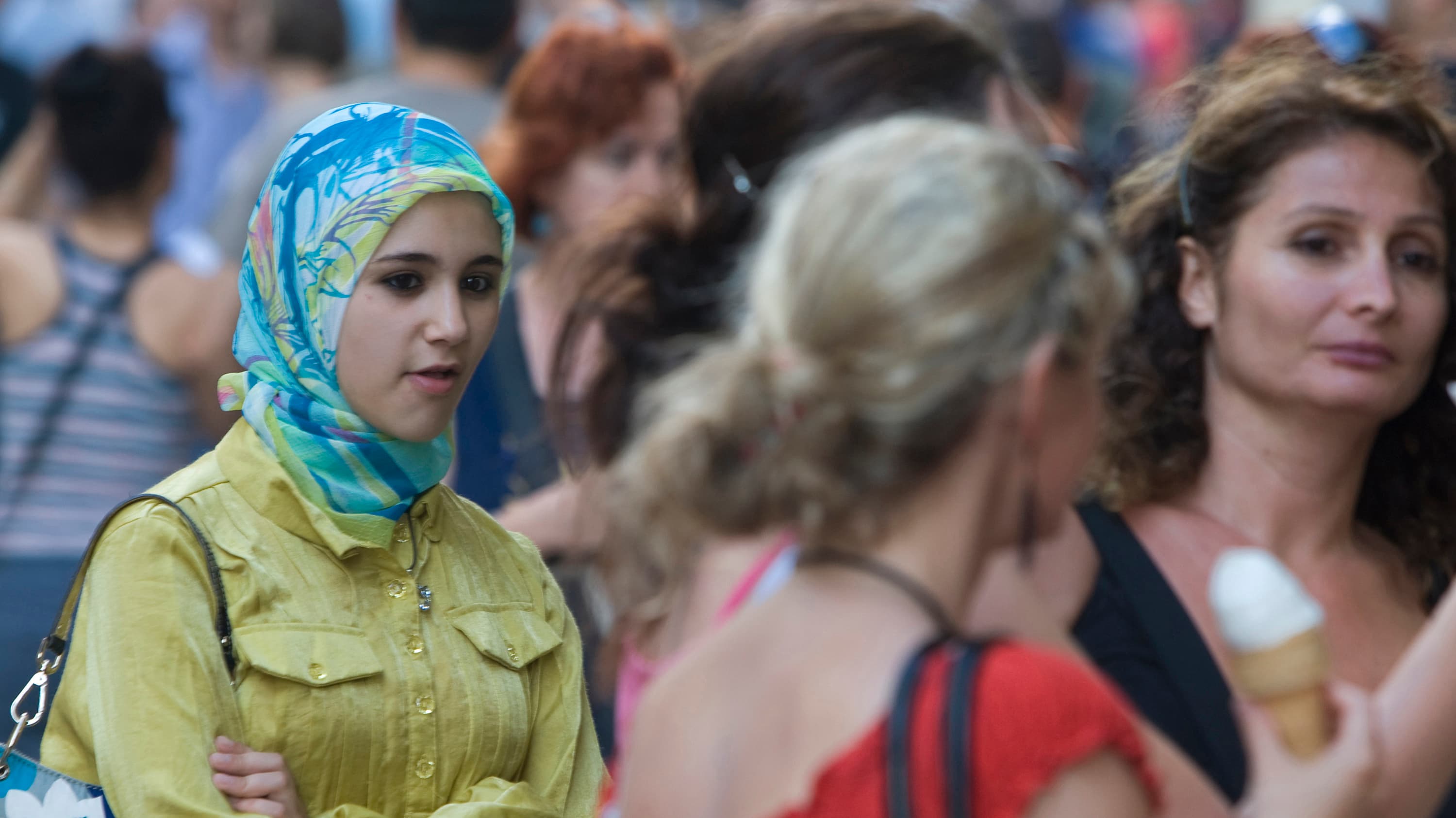 Women shopping on Taksim St. in Istanbul.