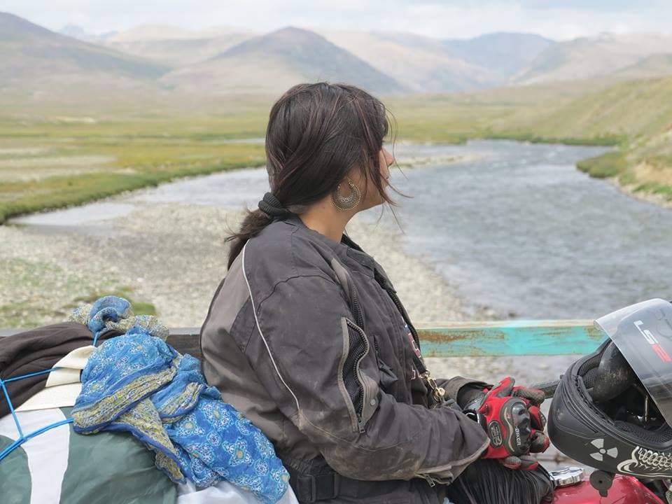 Zenith Irfan defied Pakistani social boundaries and set off to honor her father's legacy by taking a motorcycle trip across Pakistan from Lahore to Kashmir.