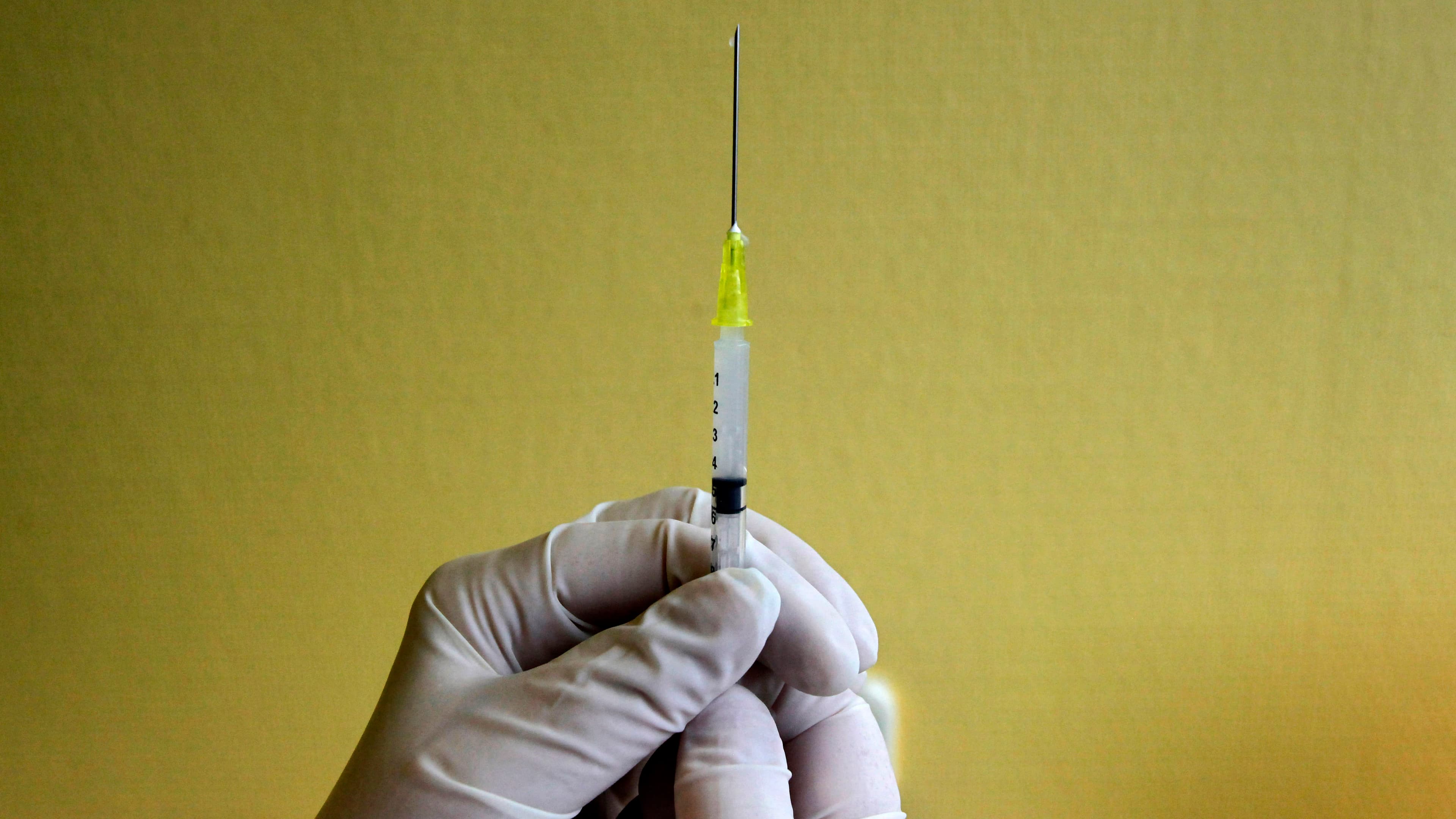 Innoculation always prompts anxiety. Here's how France dealt with it three centuries ago.