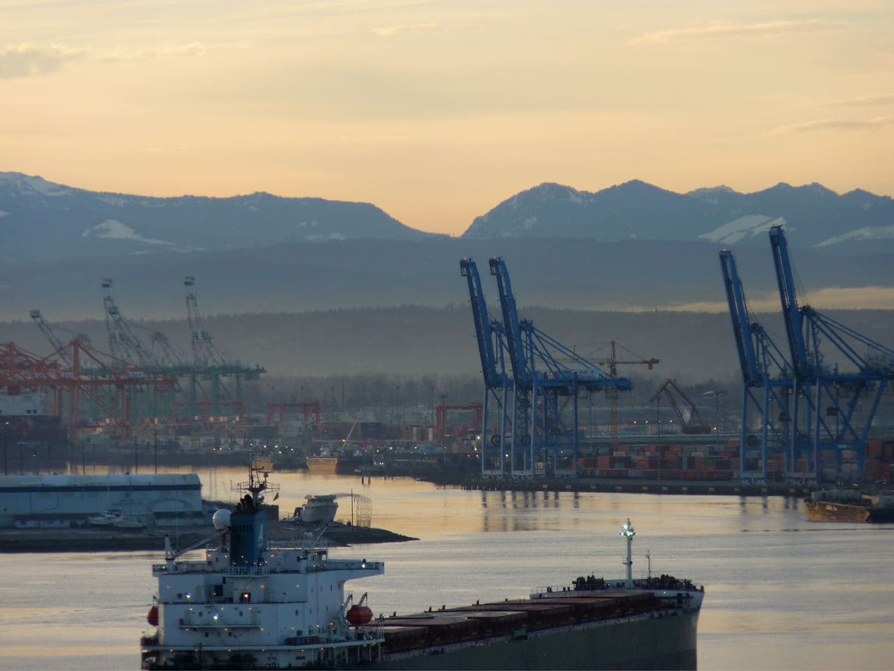 The Vancover Notch as seen from Commencement Bay in Tacoma, Washington.