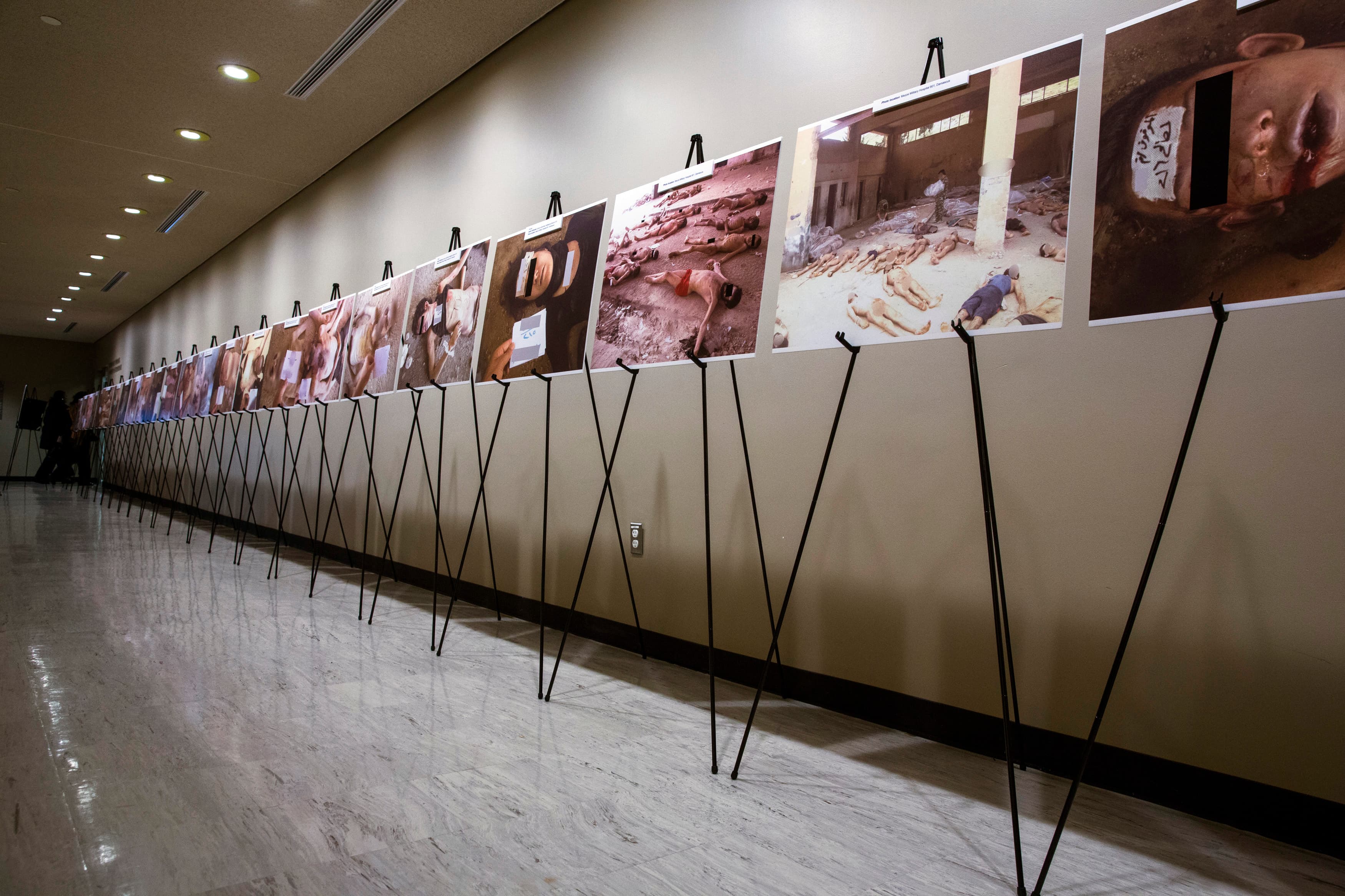 Graphic photos of Syrian death