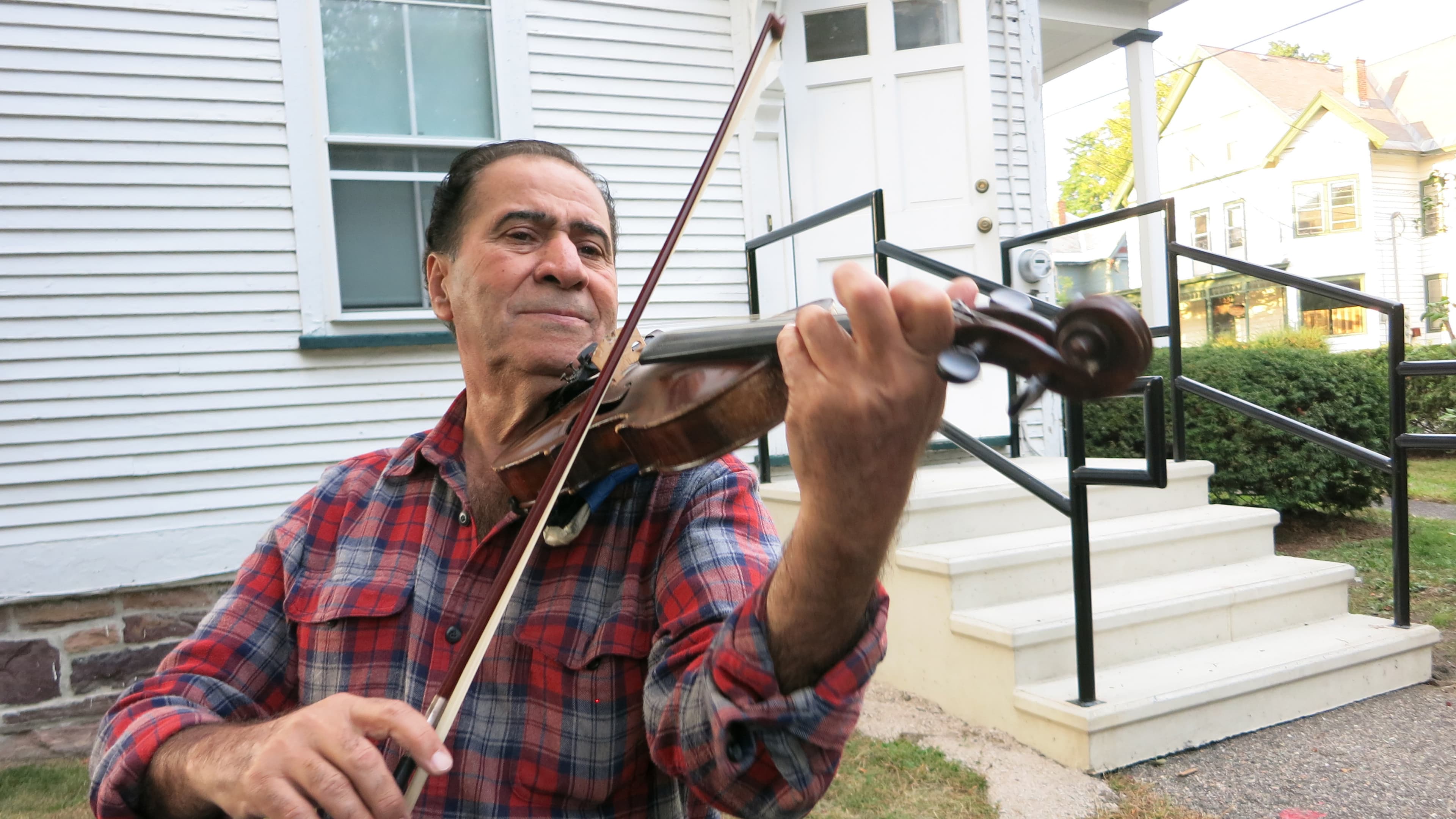 Anwar Diab Agha was highly-regarded violinist and composer in Damascus.